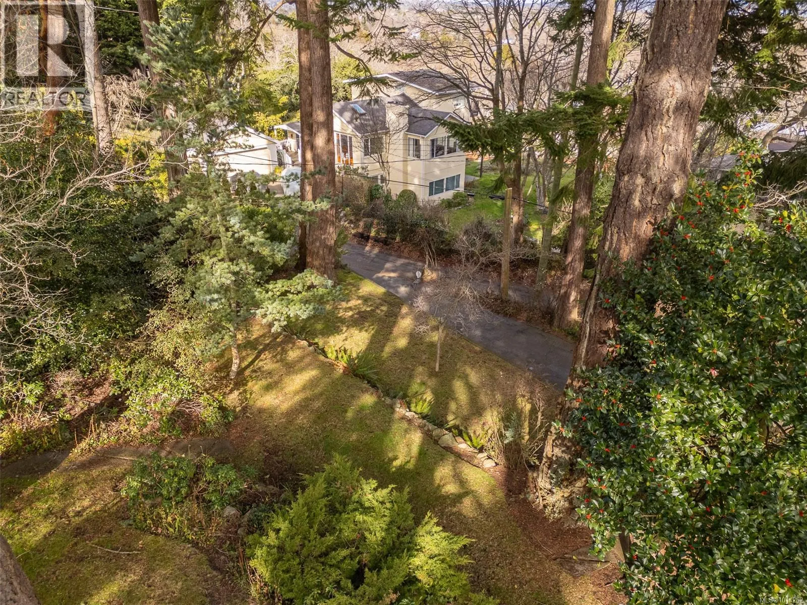 52 Sylvan Lane