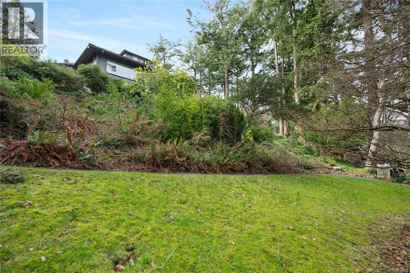 52 Sylvan Lane