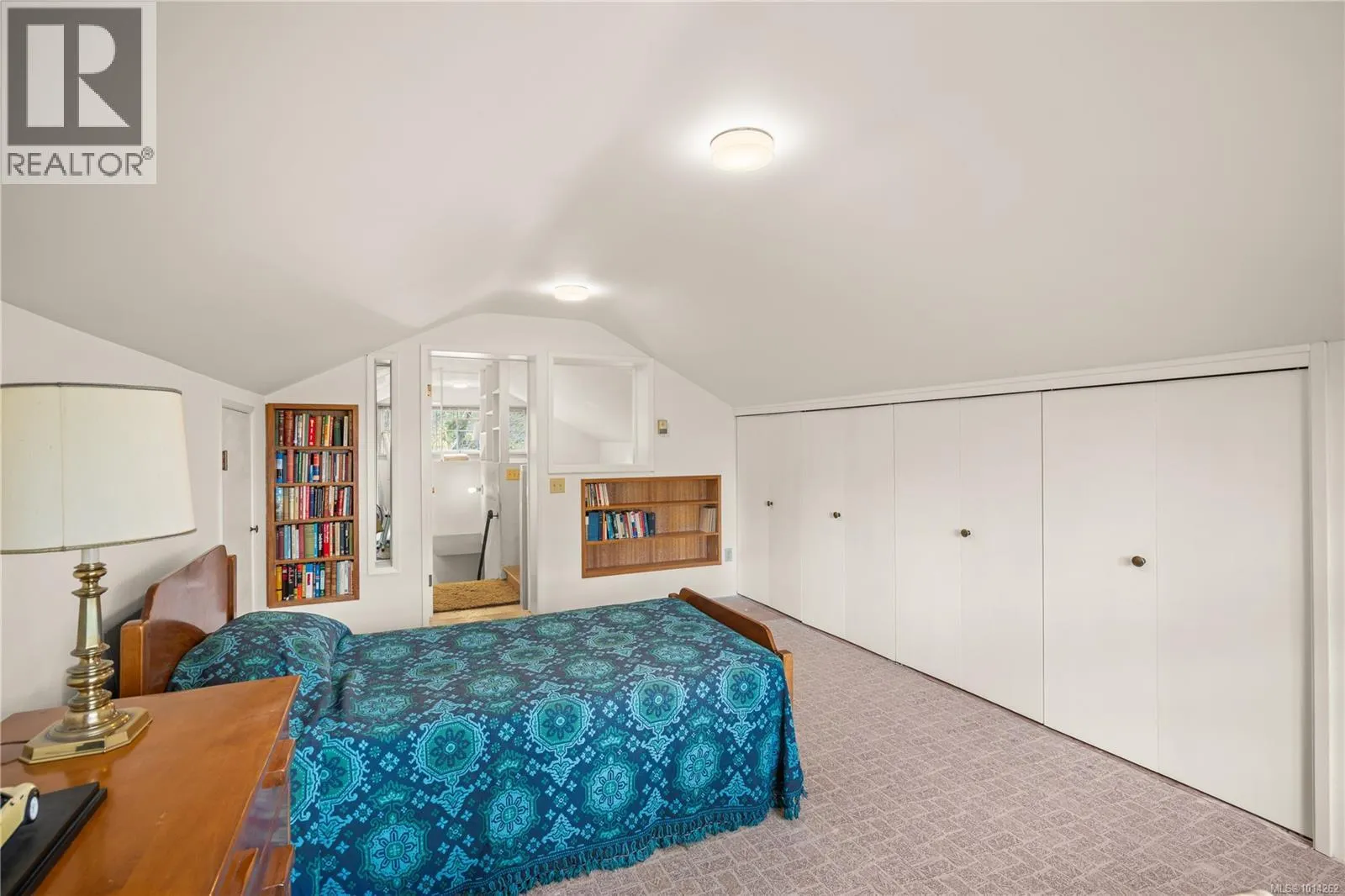 52 Sylvan Lane