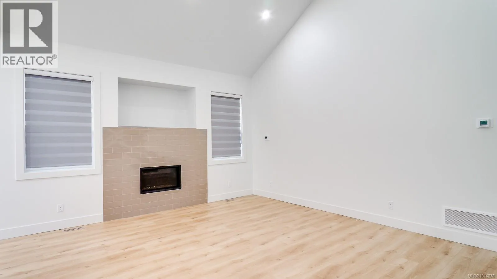 3207 Fernwood Lane