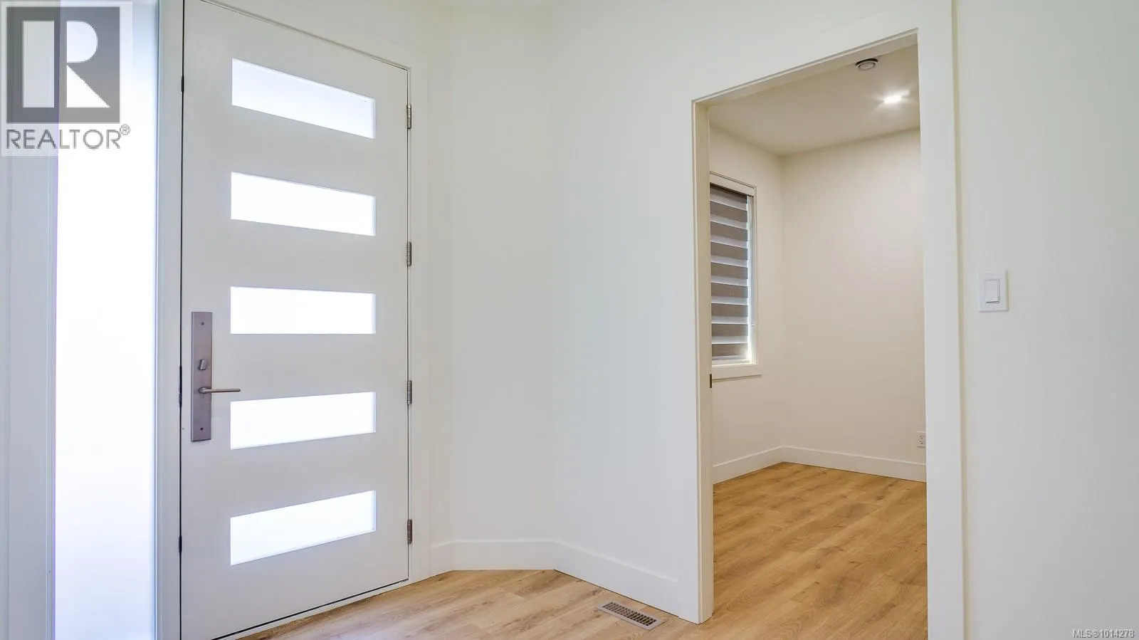 3207 Fernwood Lane