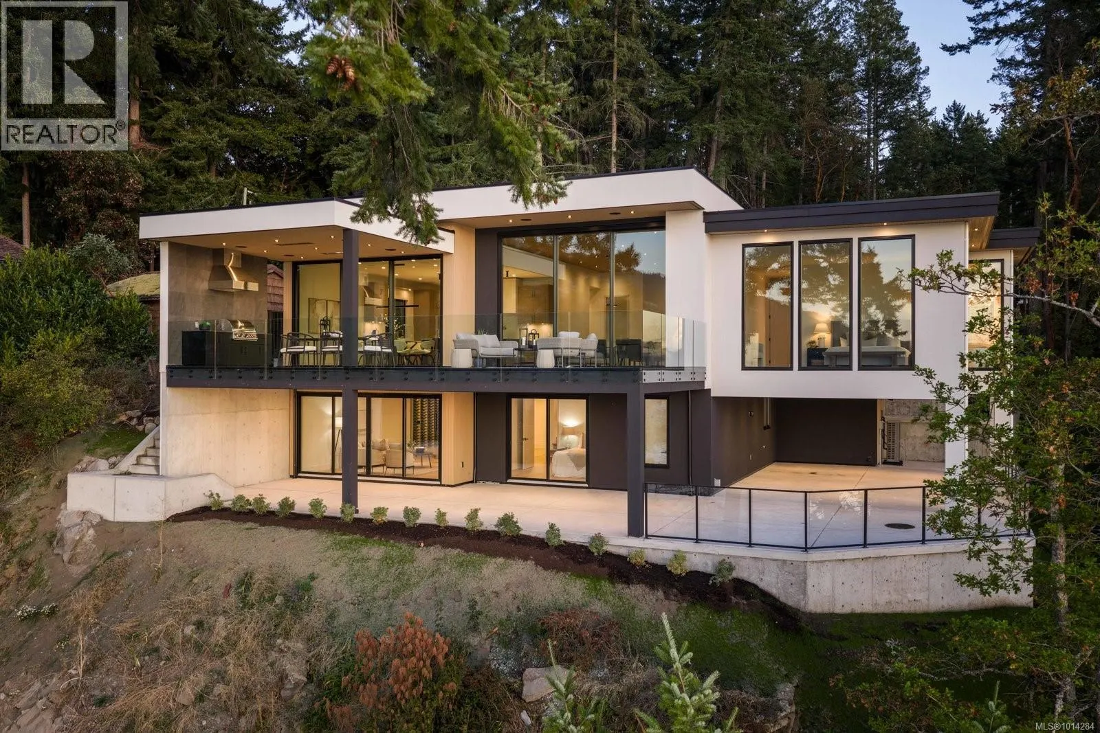 418 Lands End Rd