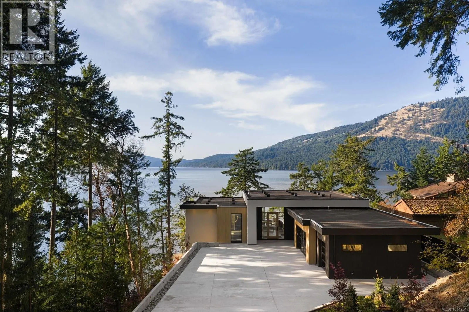 418 Lands End Rd
