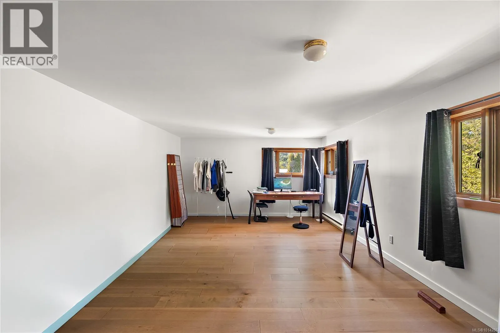 845 Downey Rd