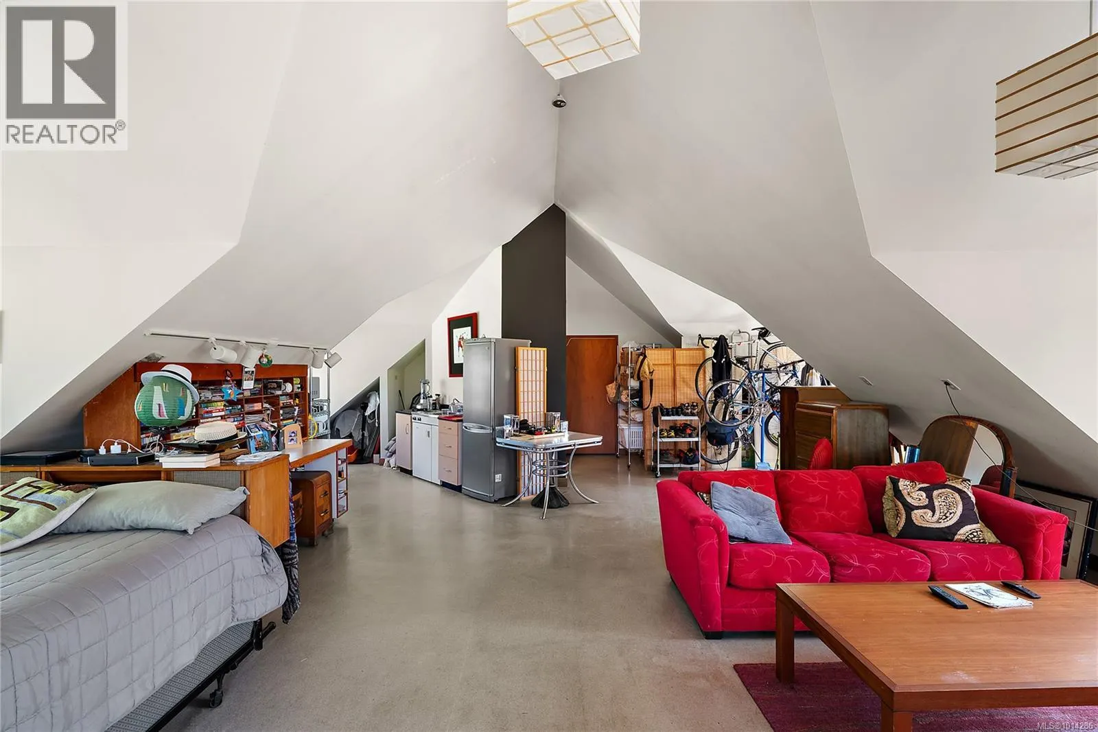 845 Downey Rd