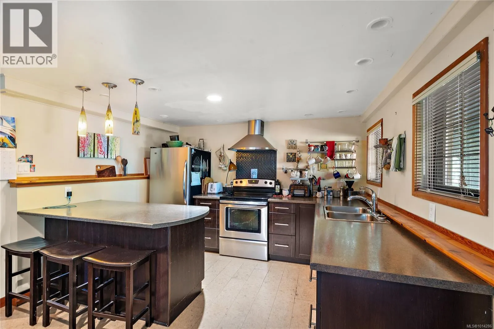 845 Downey Rd