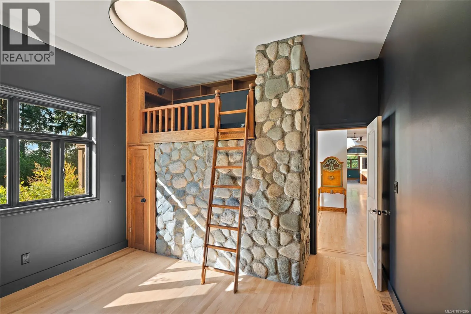 845 Downey Rd