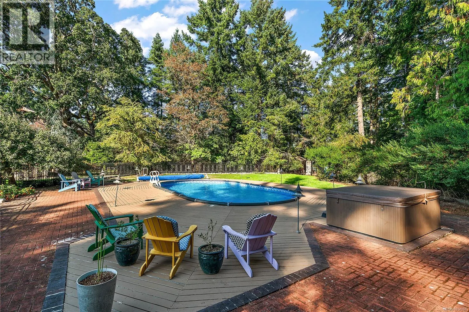 845 Downey Rd