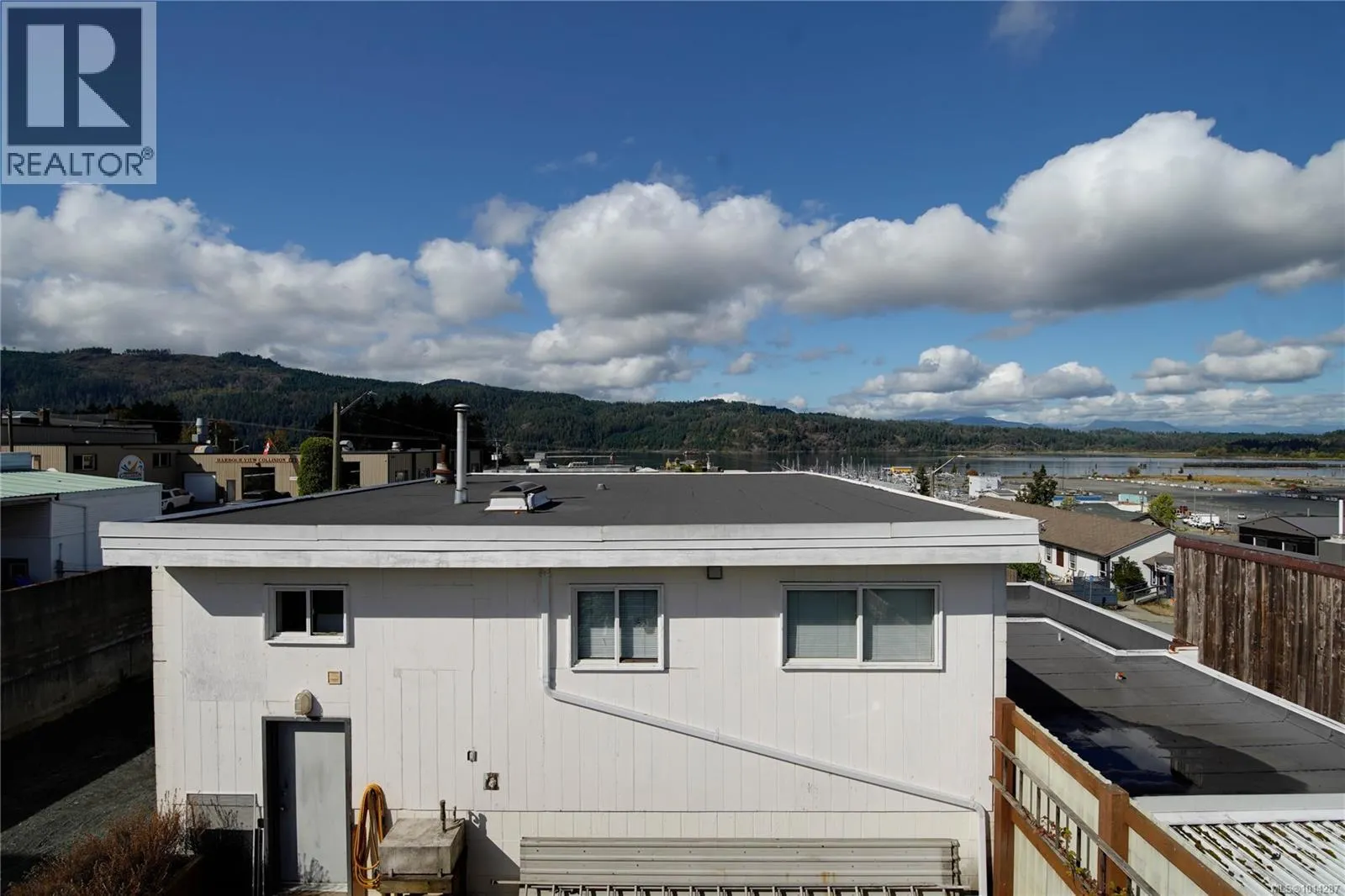 3147 2nd Ave
