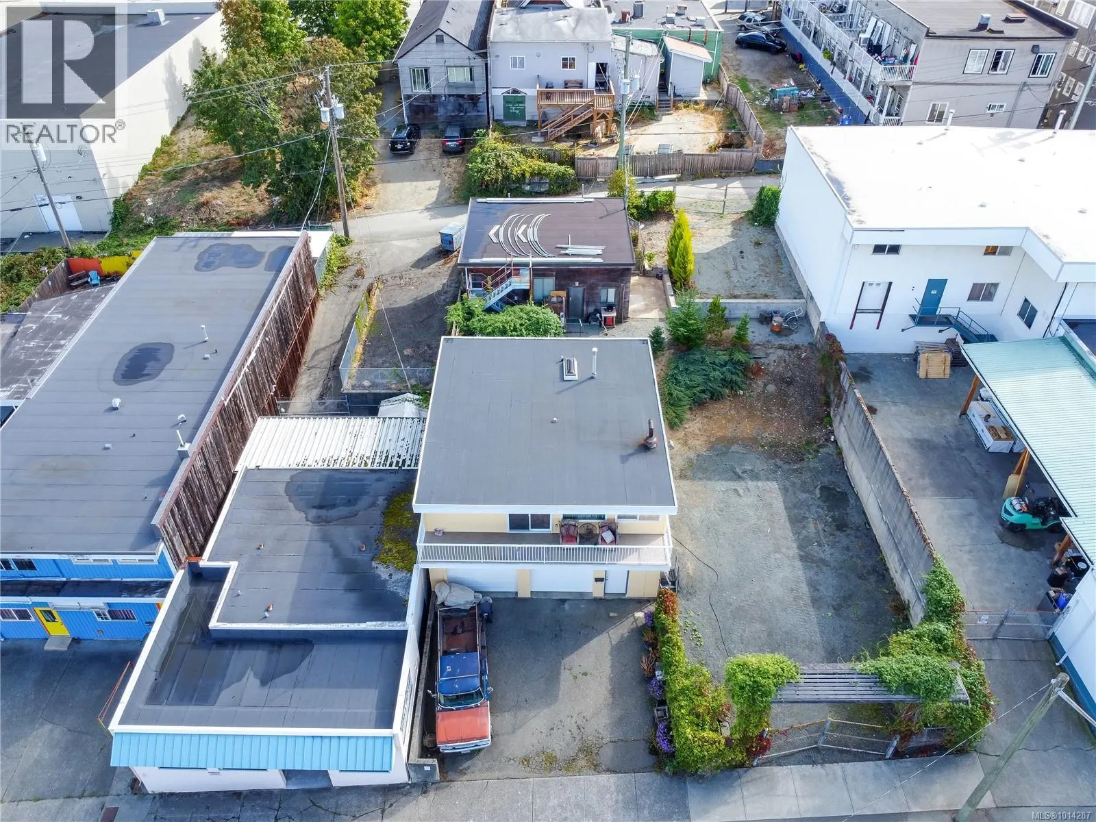 3147 2nd Ave