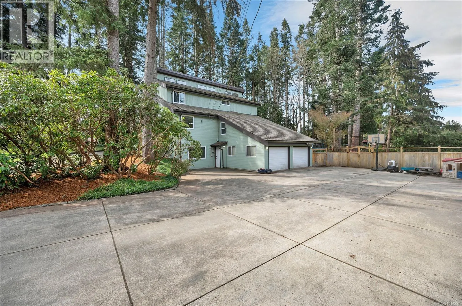3844 Sutil Rd