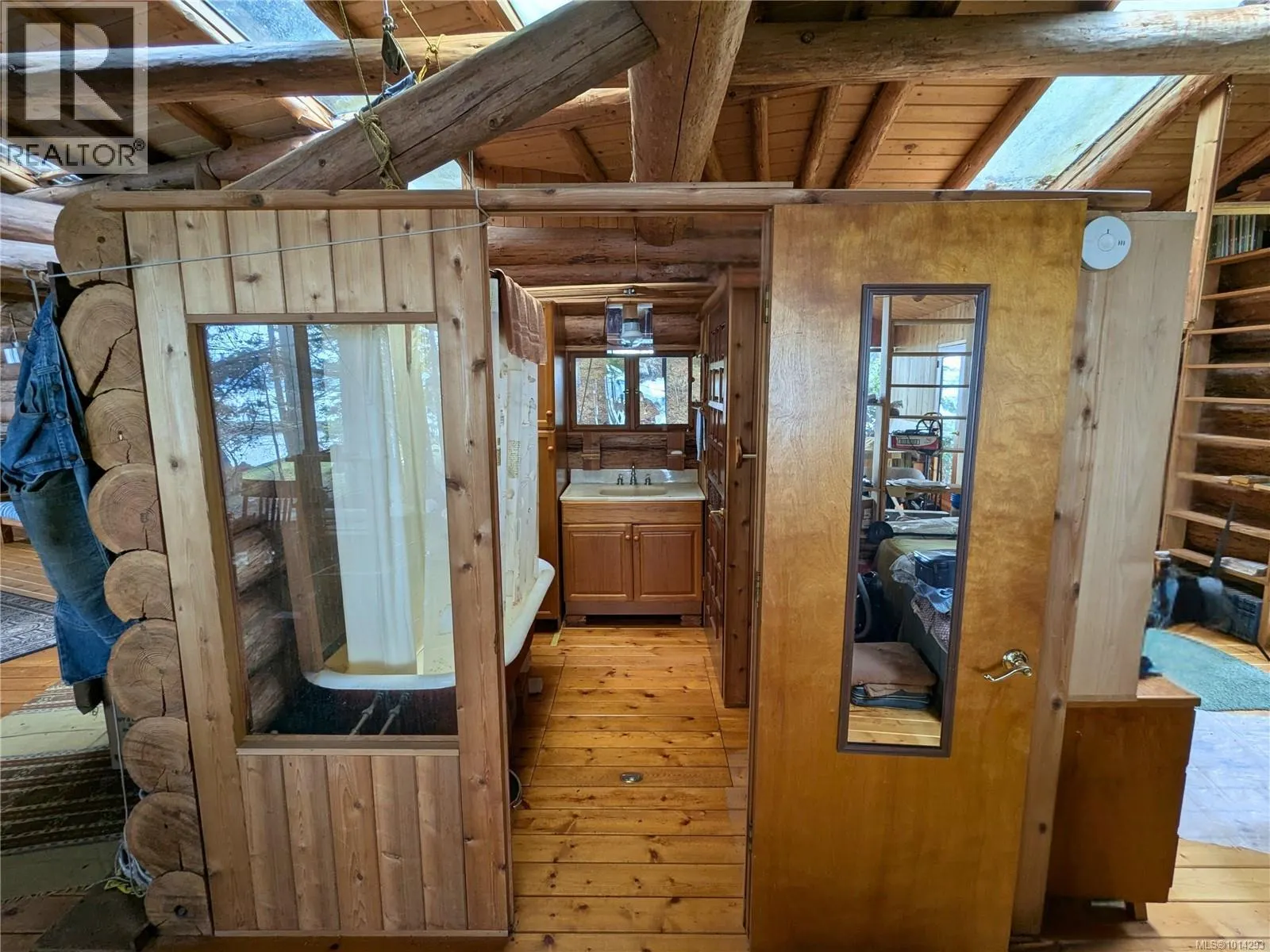 3 Grant Rd