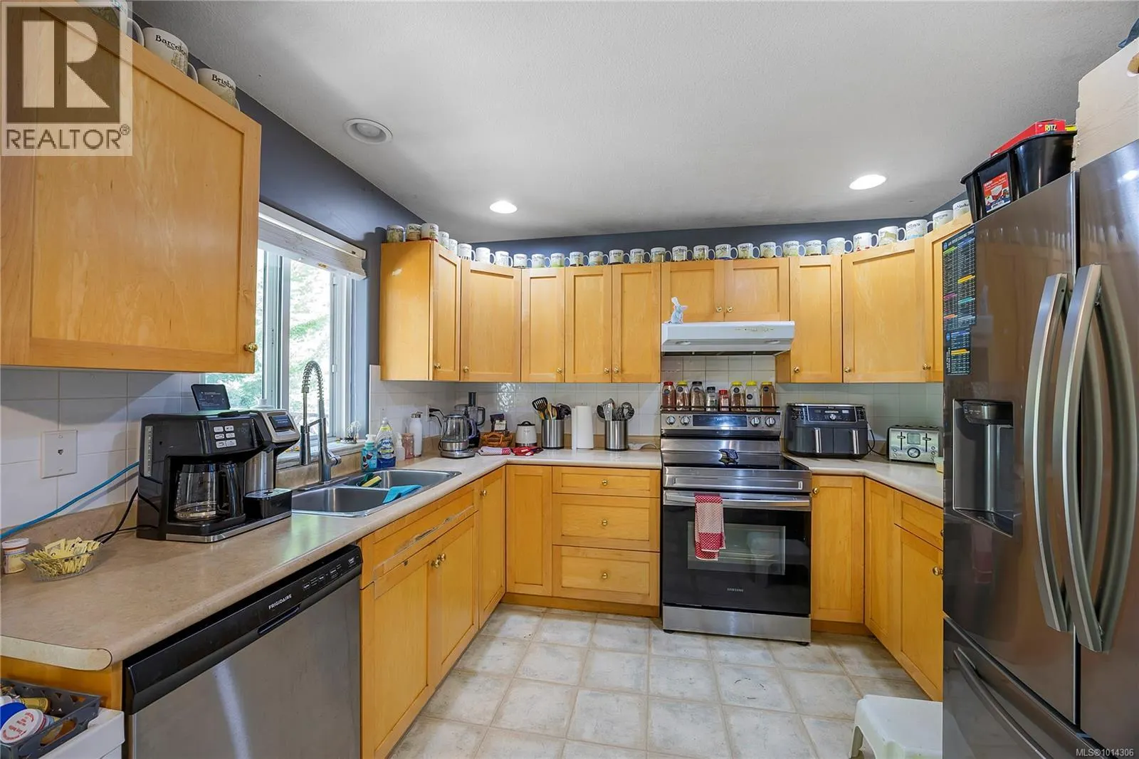 4740 Fairbrook Cres