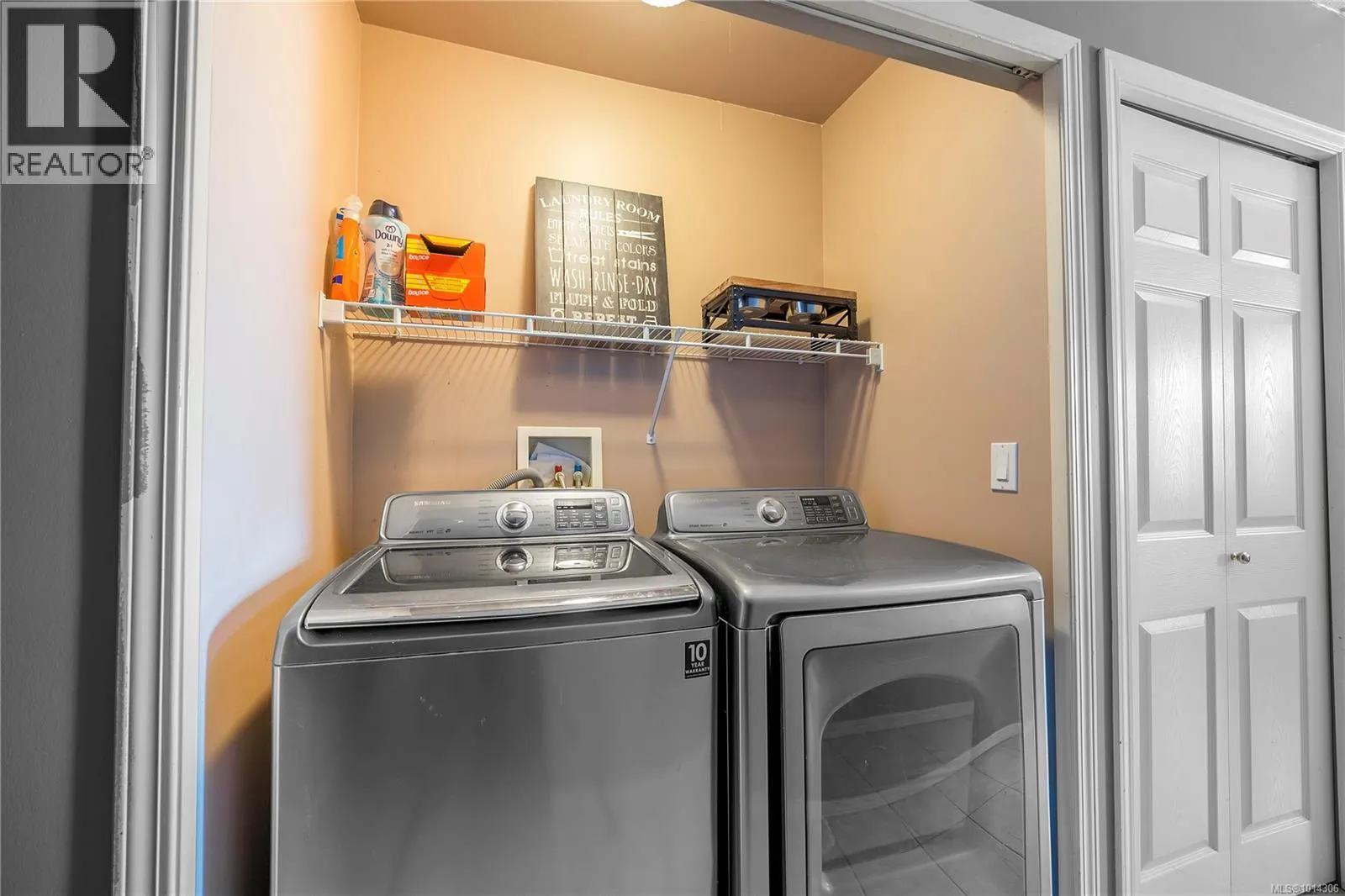 4740 Fairbrook Cres