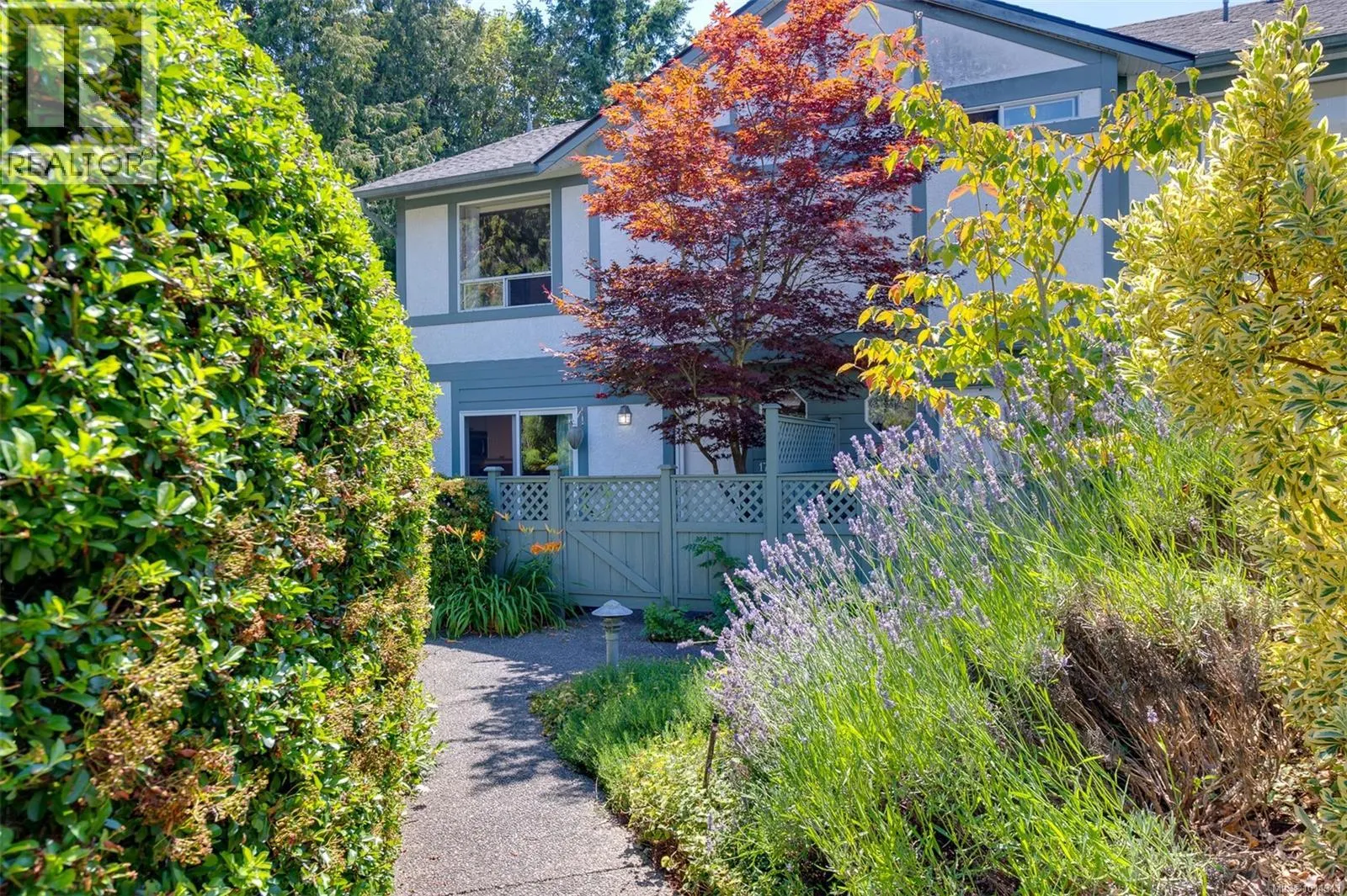 17 3008 Quadra St