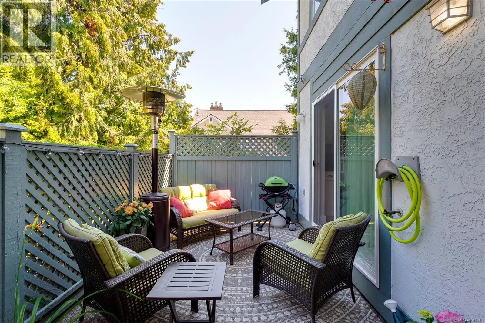 17 3008 Quadra St