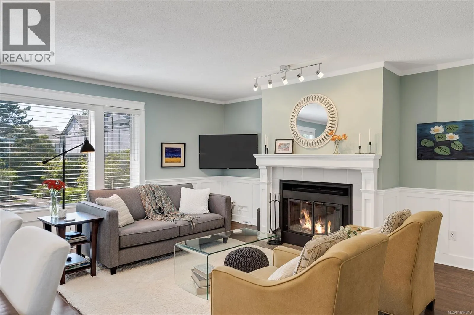17 3008 Quadra St