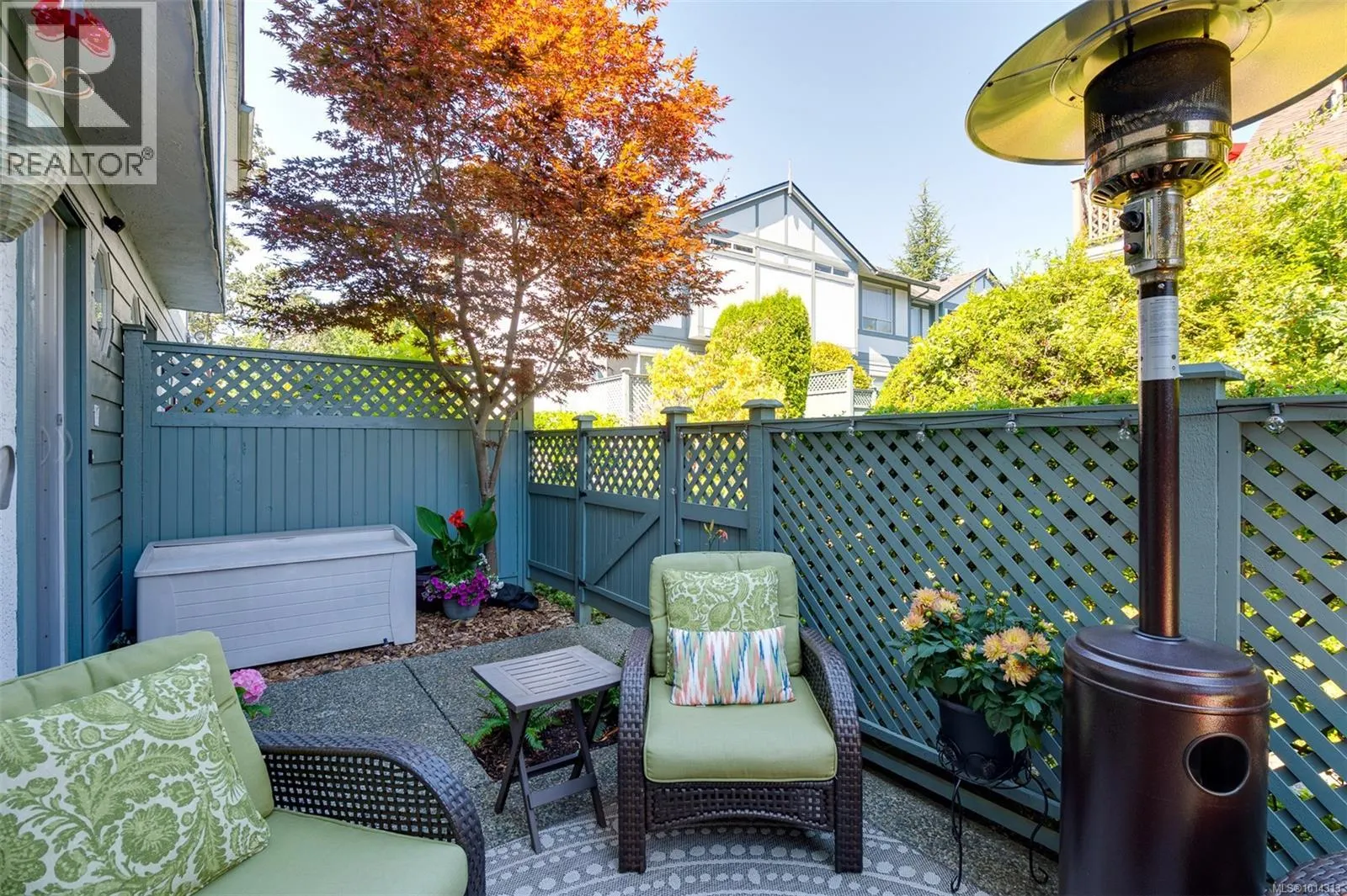 17 3008 Quadra St