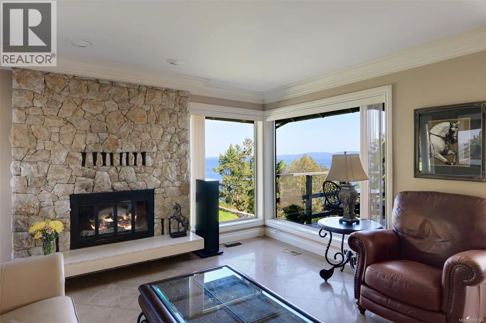2807 Arbutus Rd