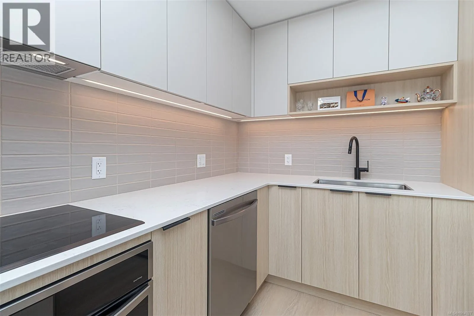 202S 3564B Ryder Hesjedal Way