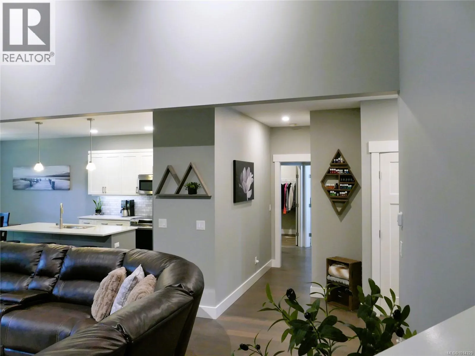 174 303 Arden Rd