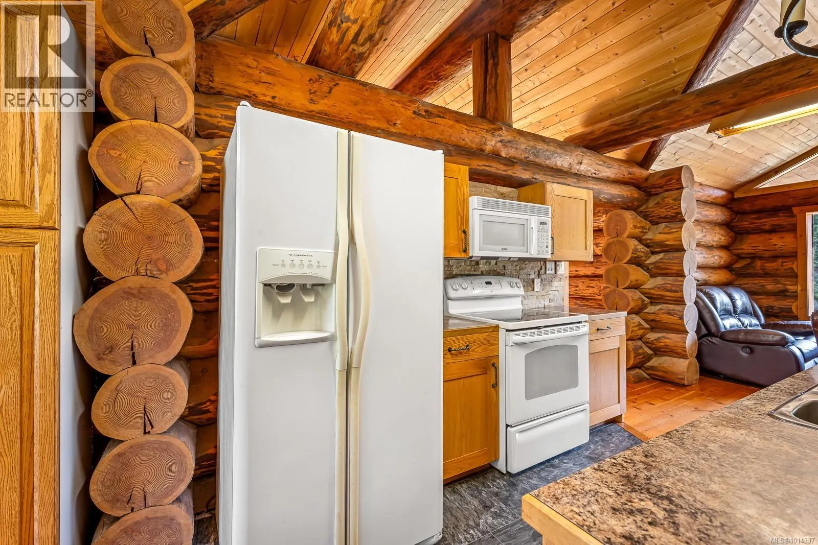 4867 Lorna Lane