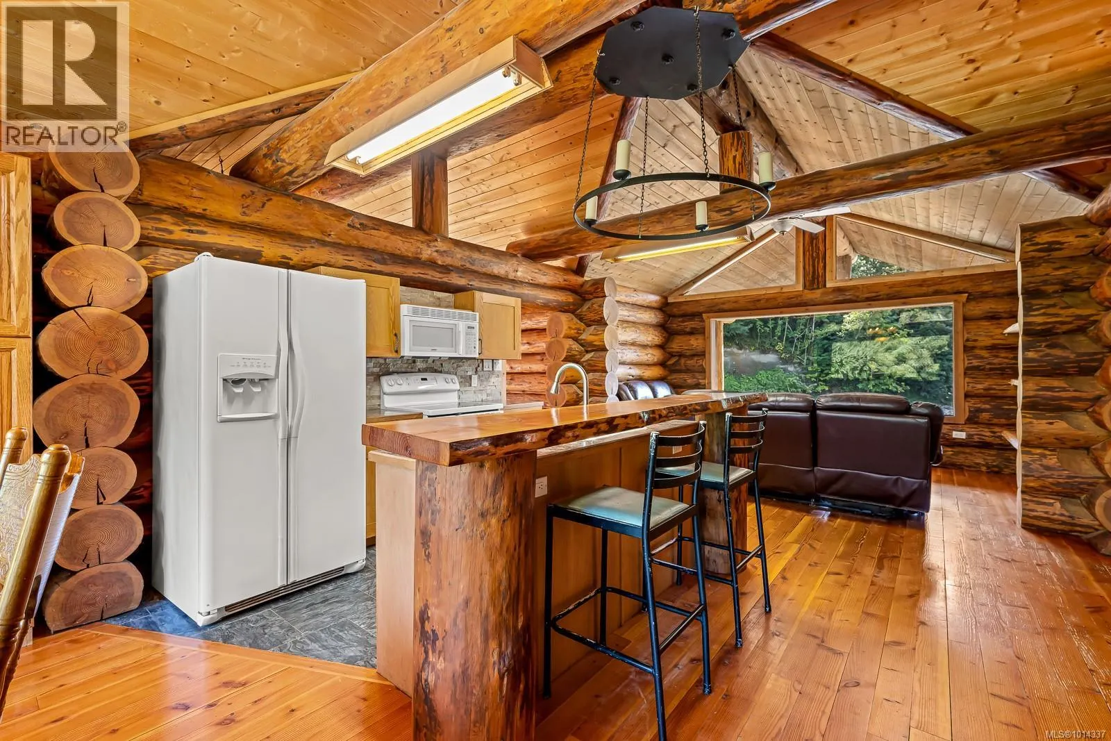 4867 Lorna Lane