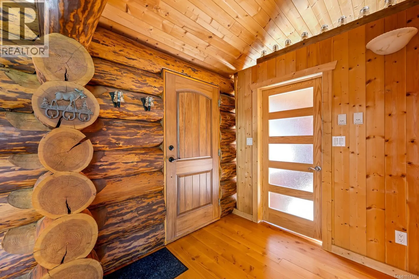 4867 Lorna Lane