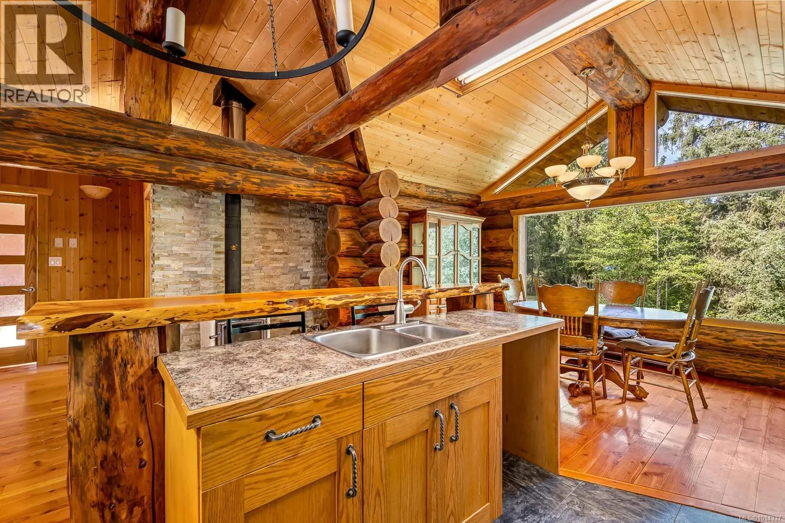 4867 Lorna Lane