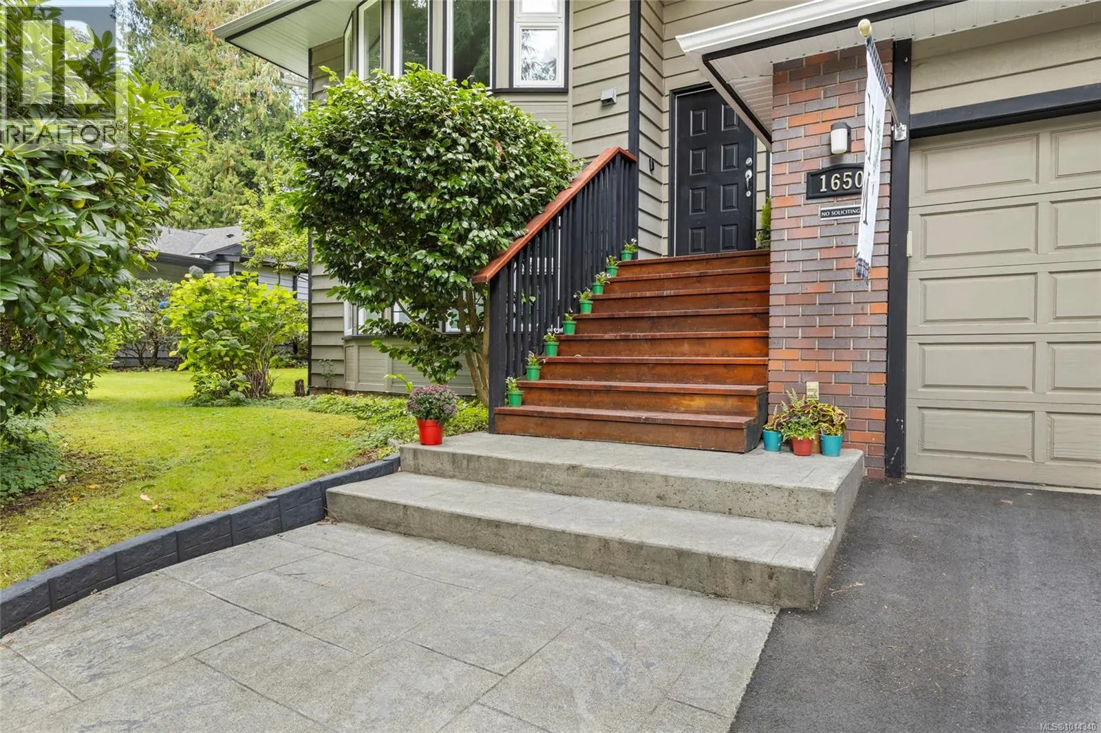 1650 Stuart Park Terr