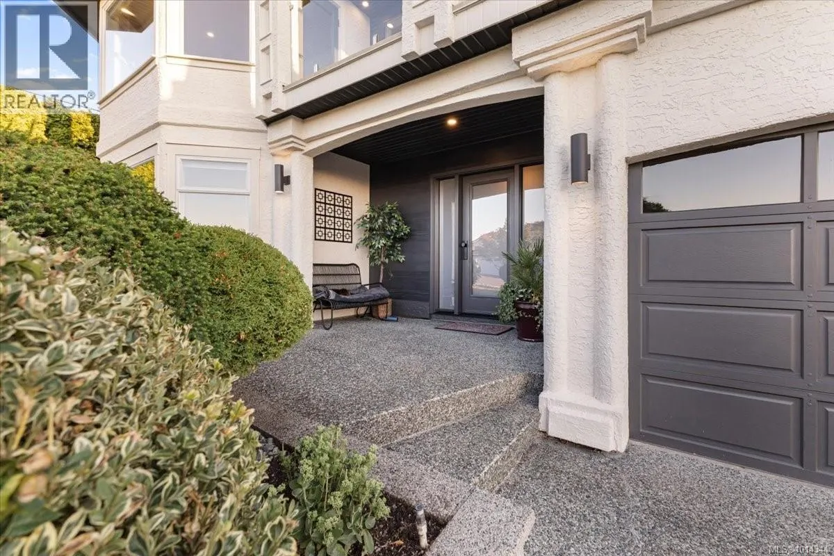 5079 Vista View Cres