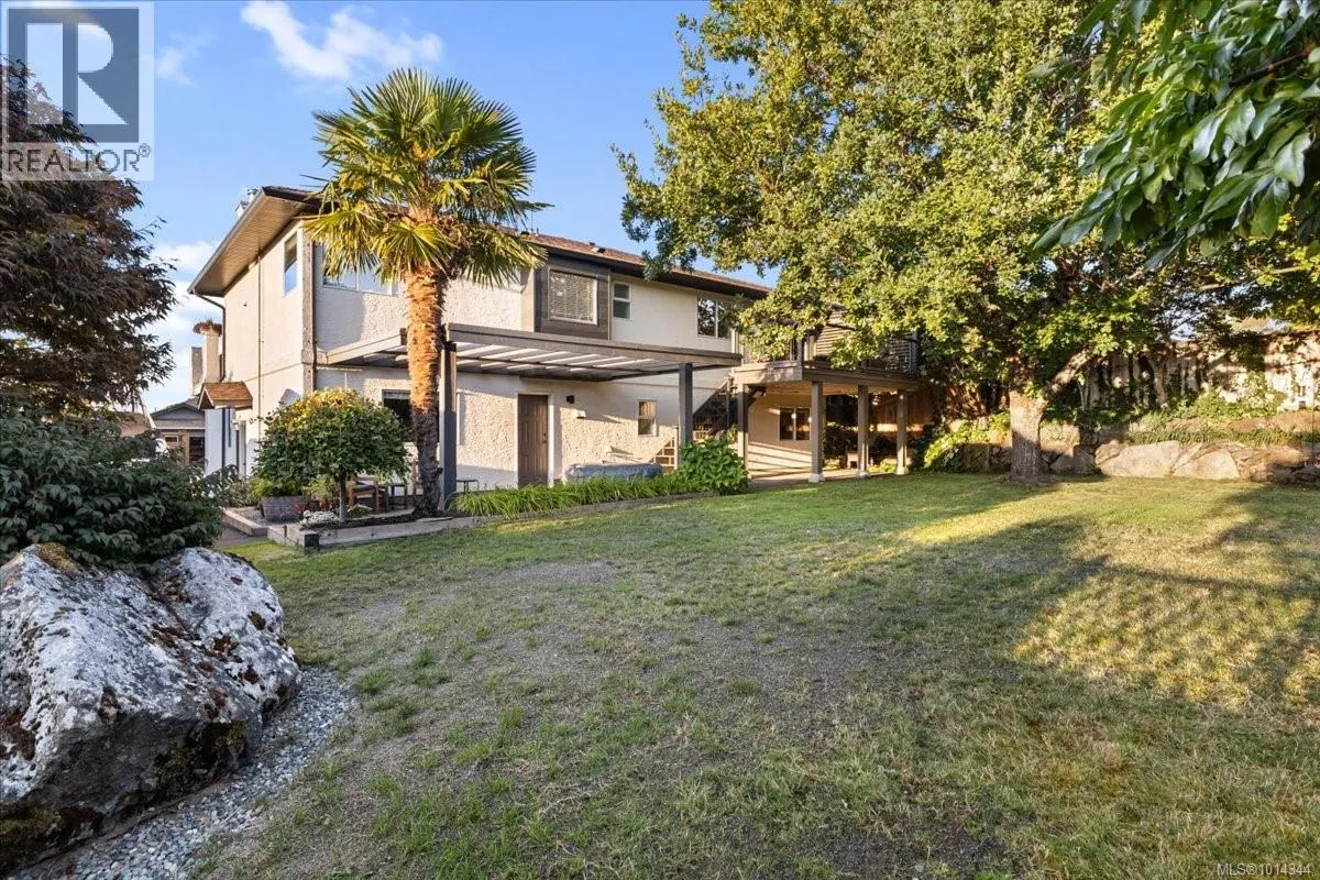 5079 Vista View Cres