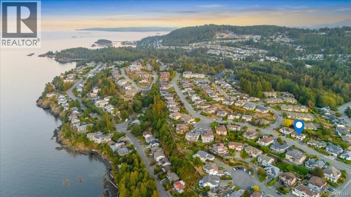 5079 Vista View Cres