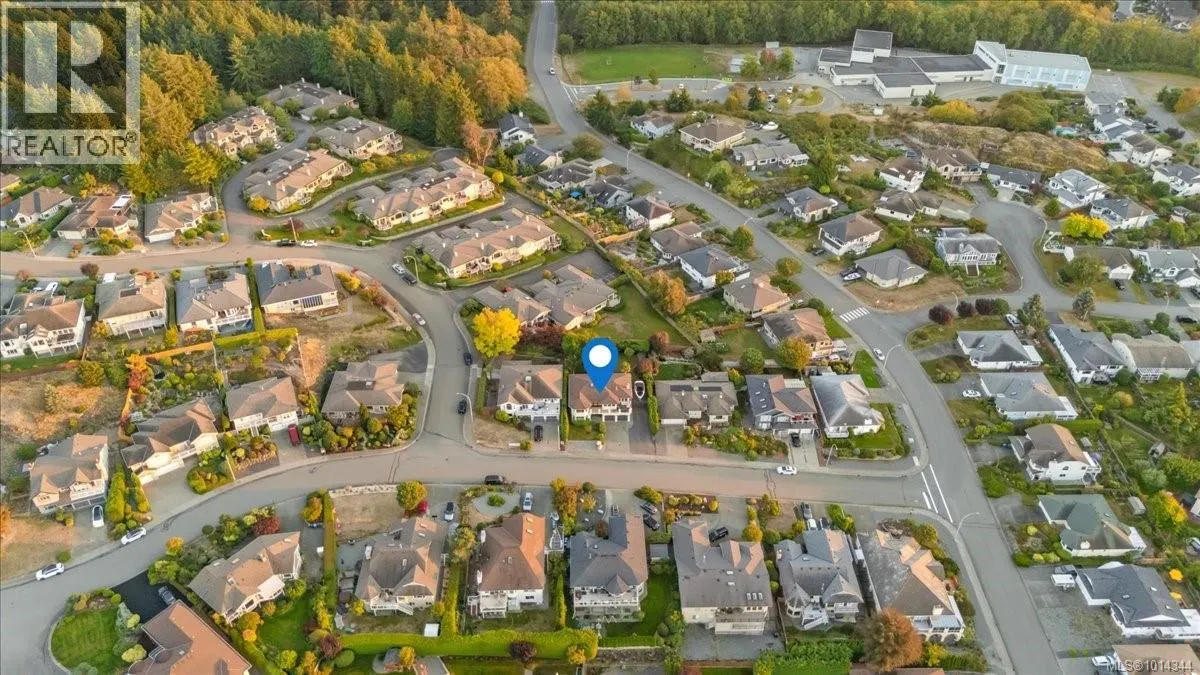 5079 Vista View Cres