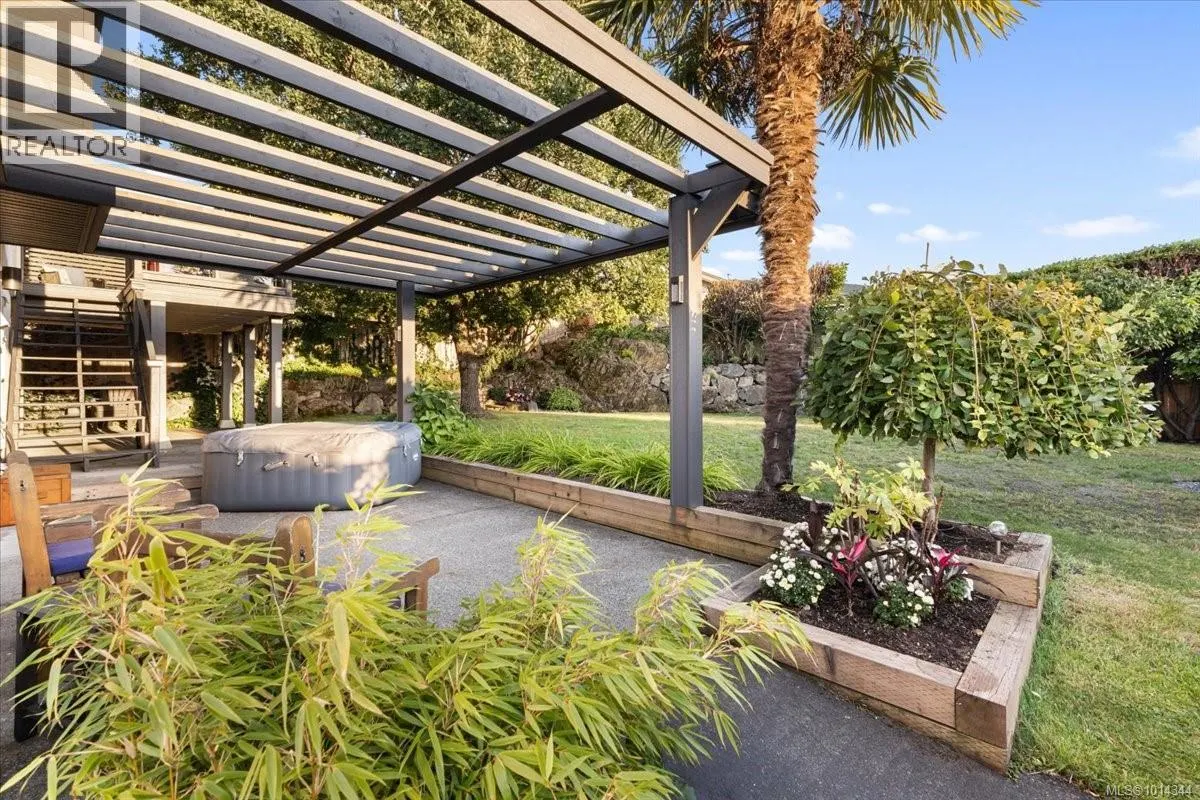 5079 Vista View Cres