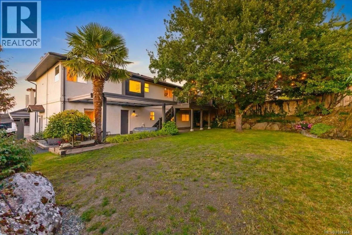 5079 Vista View Cres