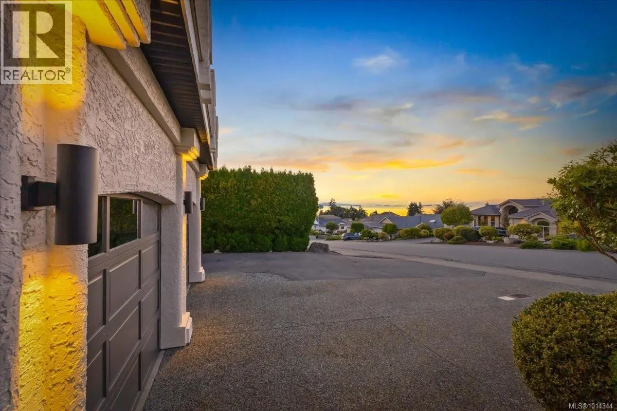 5079 Vista View Cres