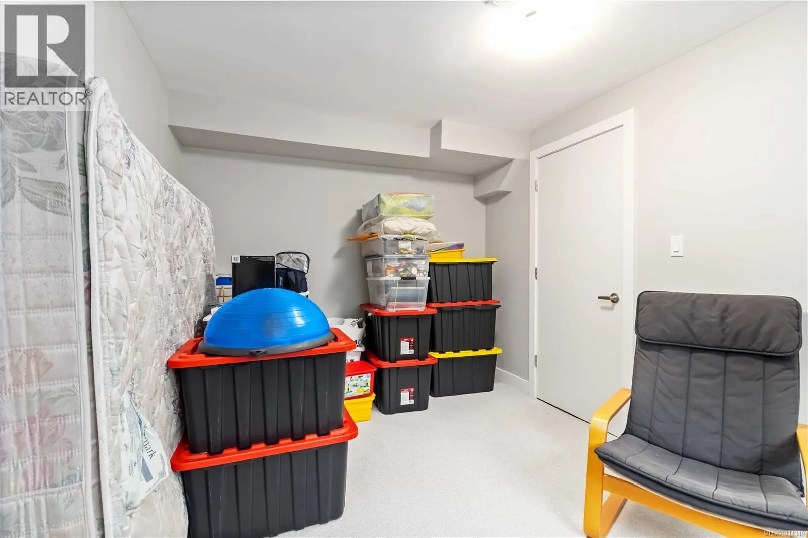 4254 Eastridge Cres