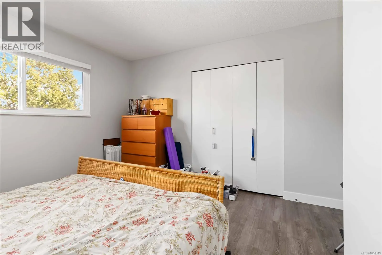 4254 Eastridge Cres