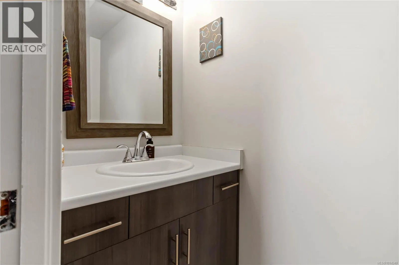 4254 Eastridge Cres