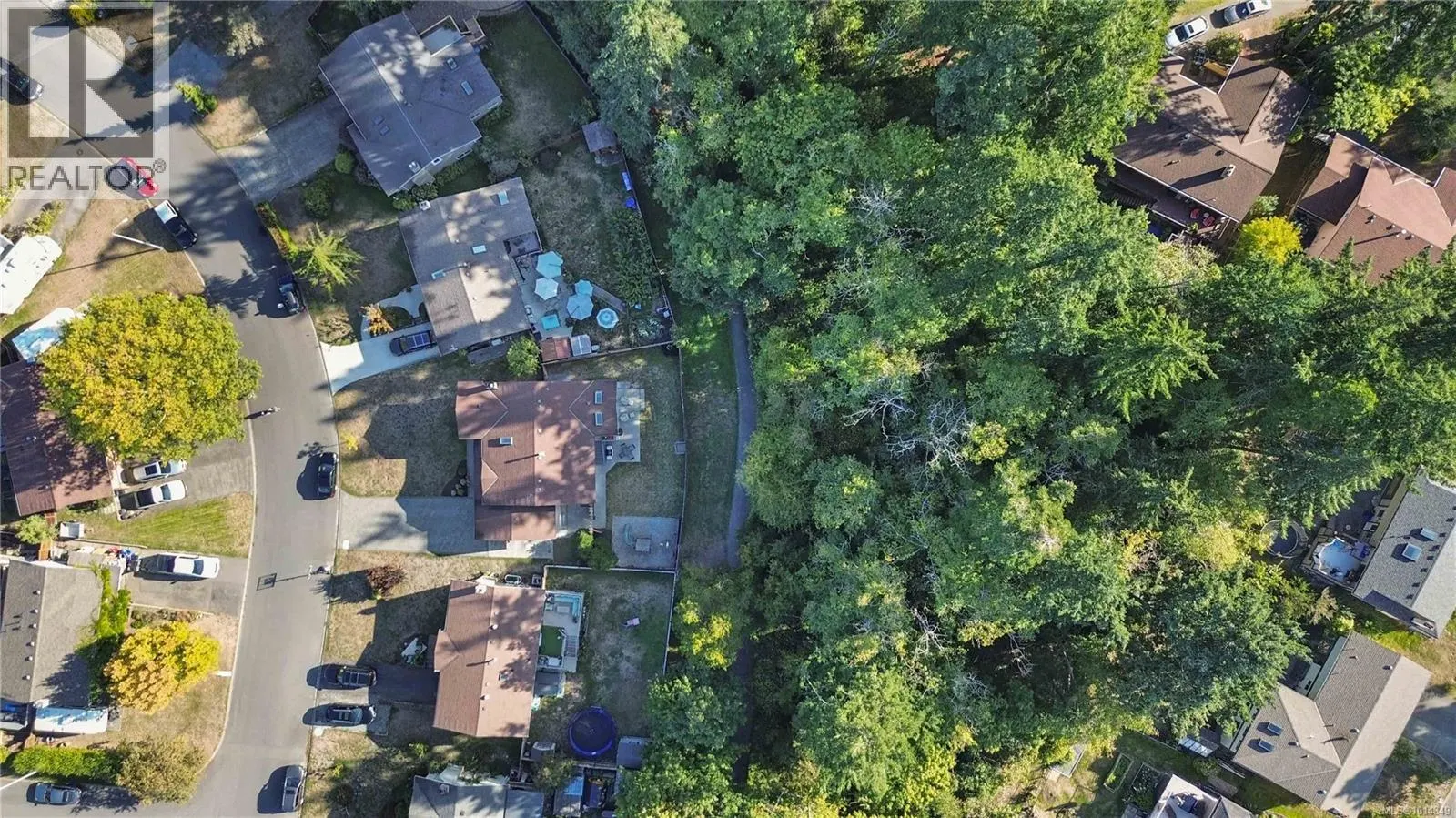 4254 Eastridge Cres