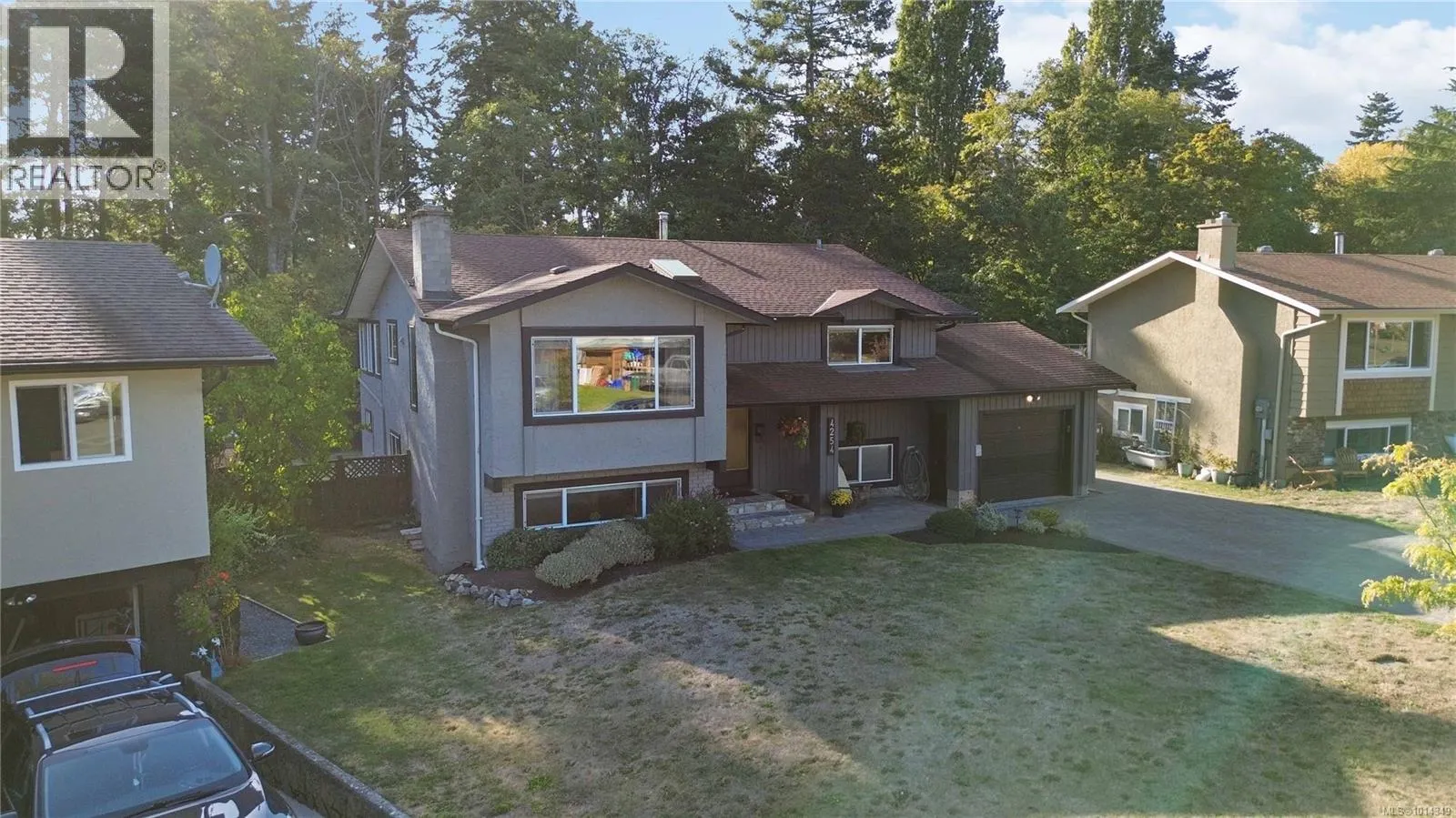 4254 Eastridge Cres