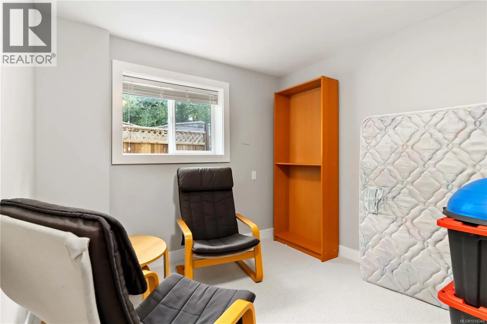 4254 Eastridge Cres