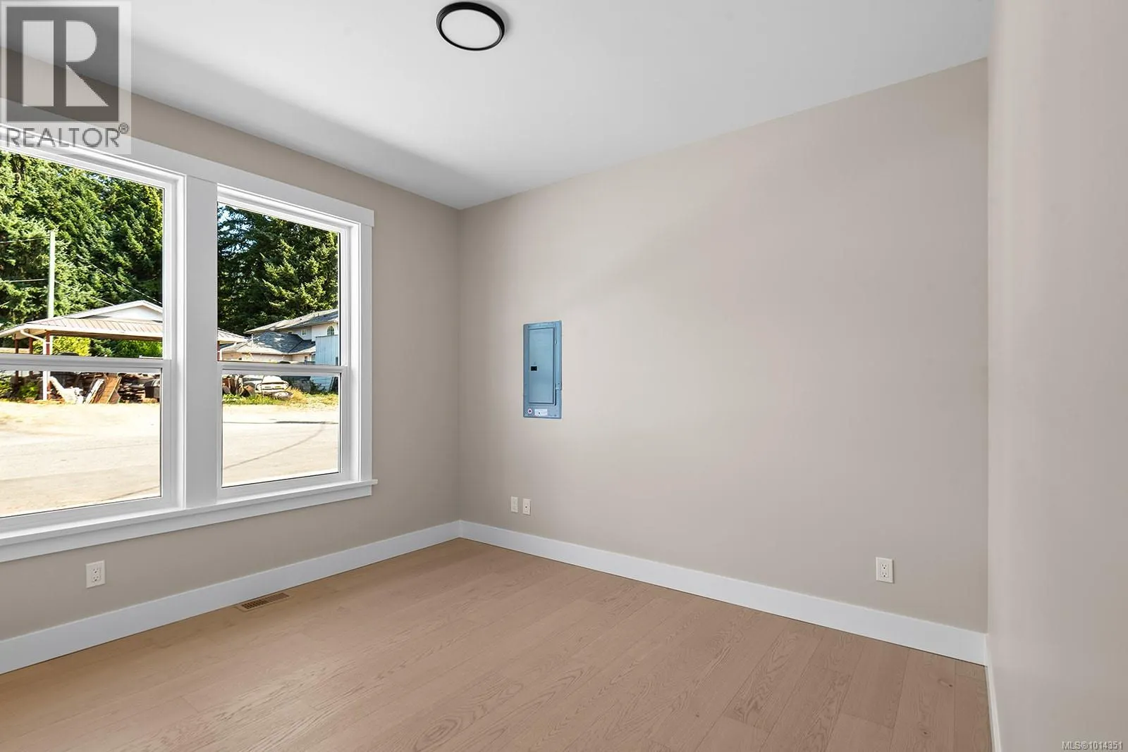 212 Oak Lane