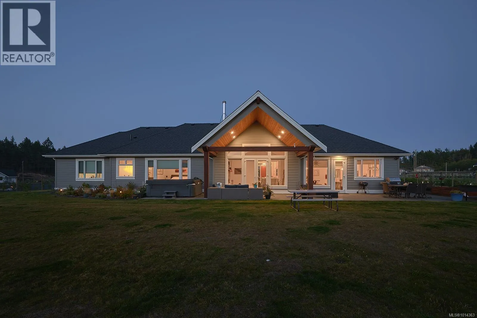 1085 Alpine View Pl