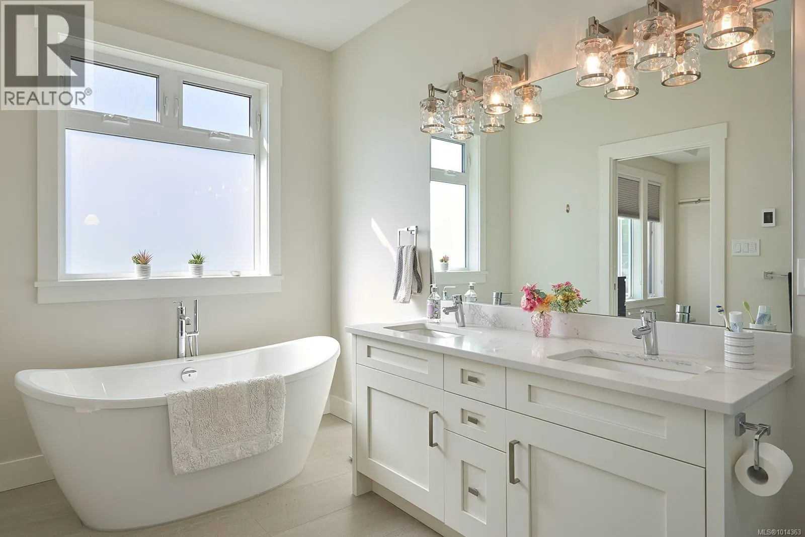 1085 Alpine View Pl