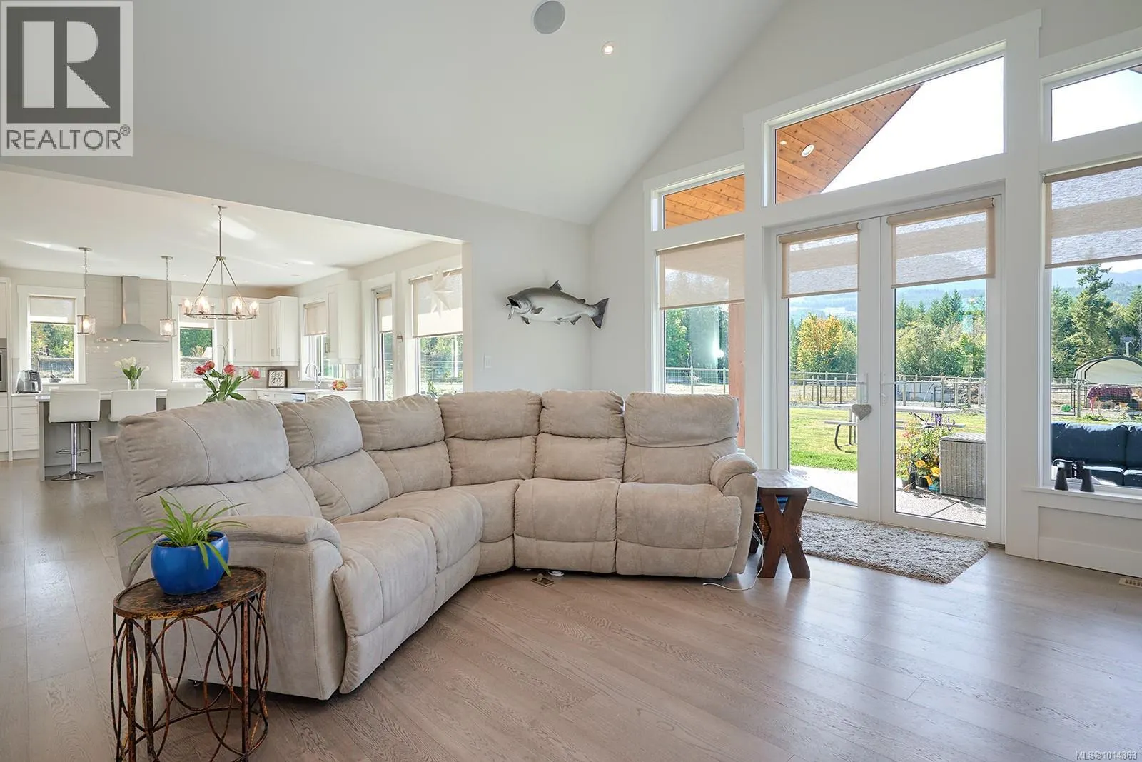 1085 Alpine View Pl