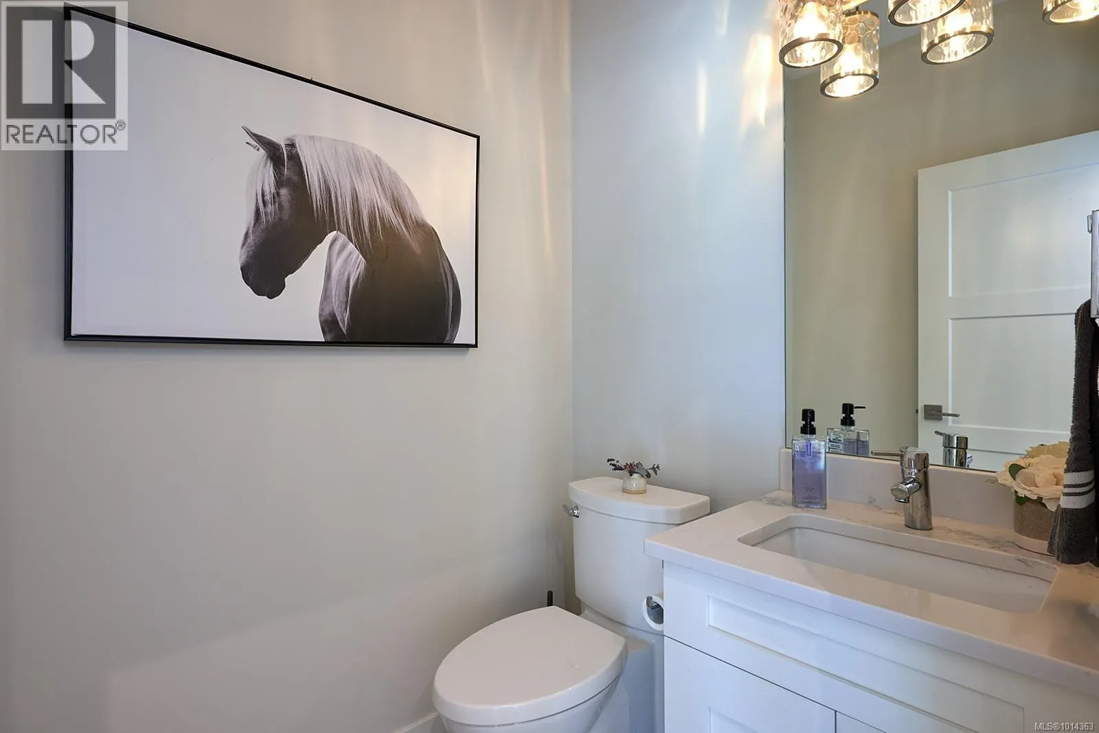 1085 Alpine View Pl