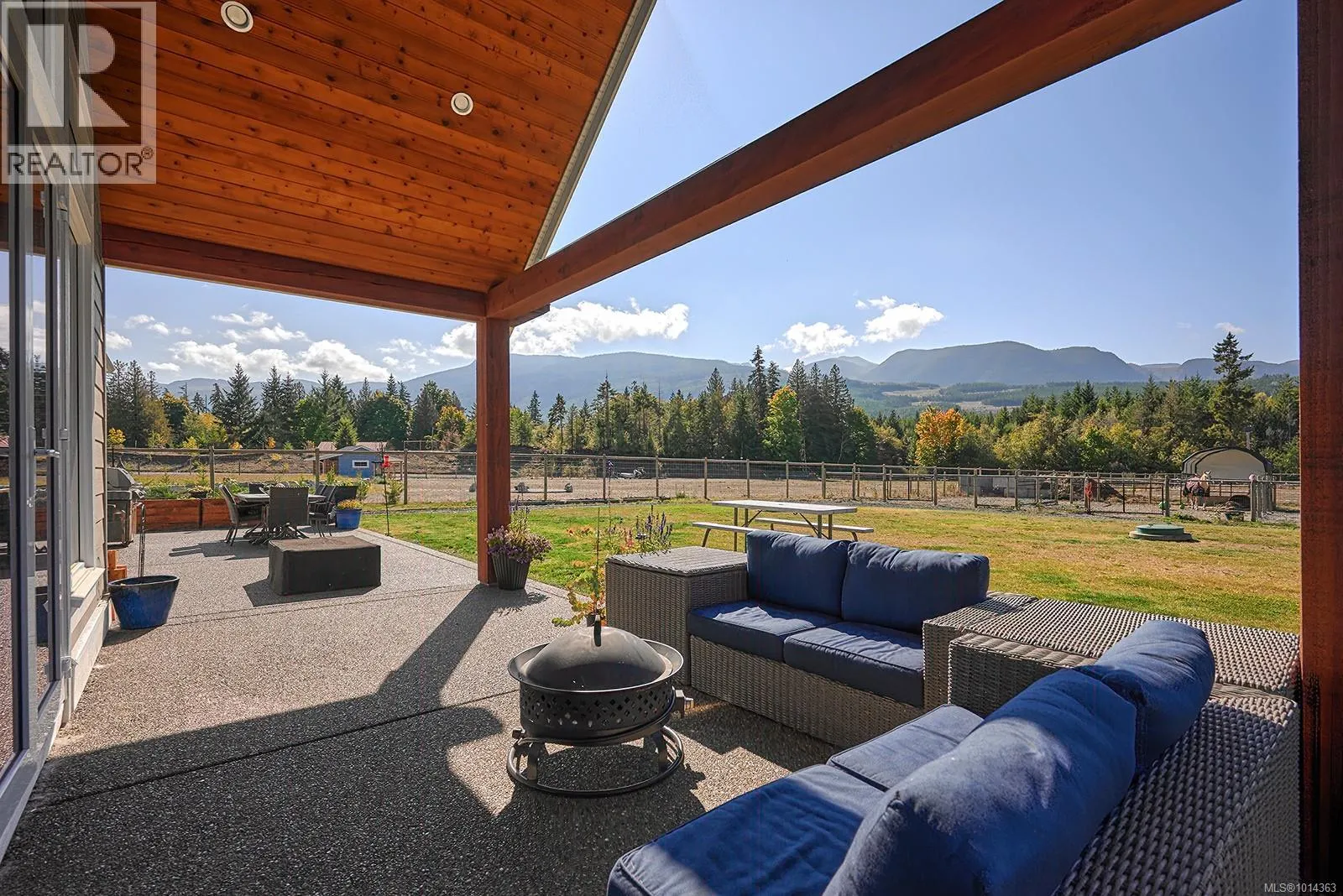 1085 Alpine View Pl