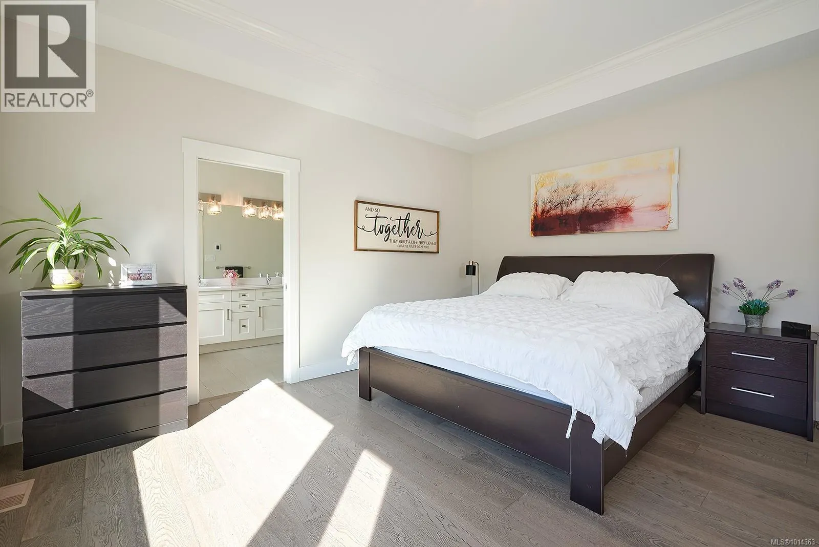 1085 Alpine View Pl